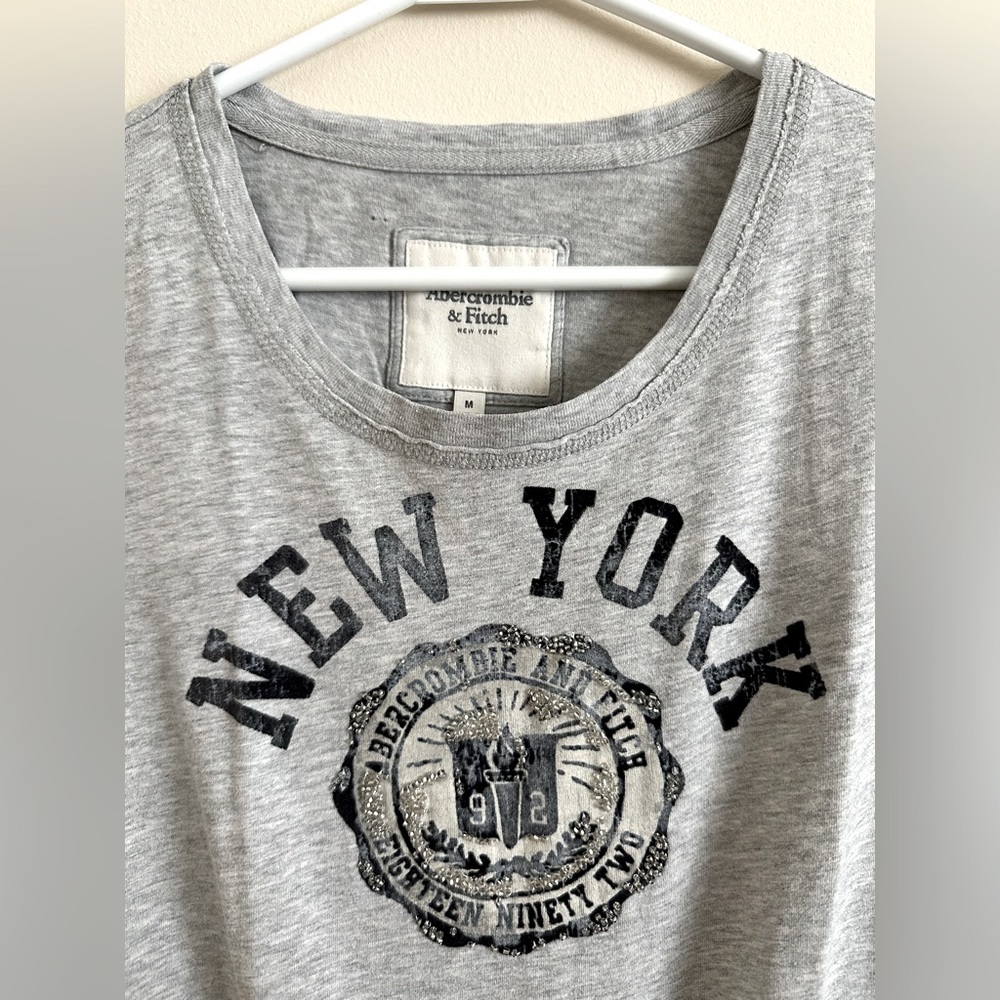 A&F Tee - Picture 3 of 4